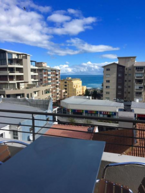 Гостиница St Johns Plazza Apartment  Кейптаун